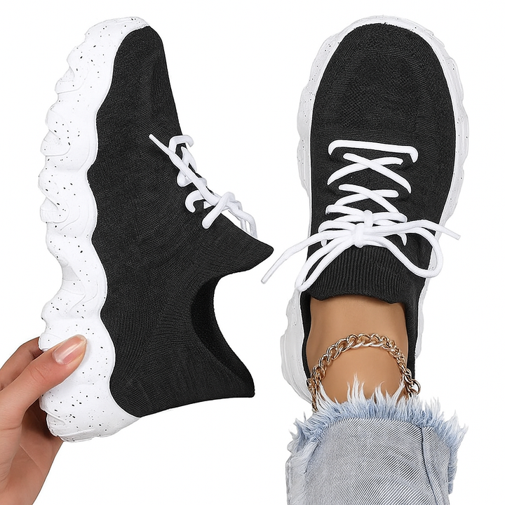 Footively Classic (Black White)